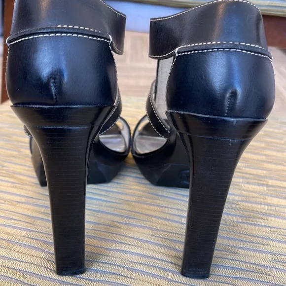 Michael Kors platform heels - Picture 3 of 6